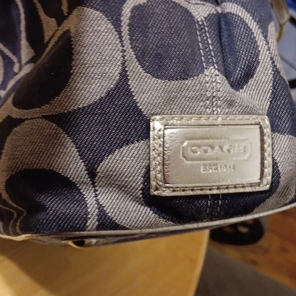RARE Coach Denim Kisslock EUC β¨οΈ - Picture 6 of 11